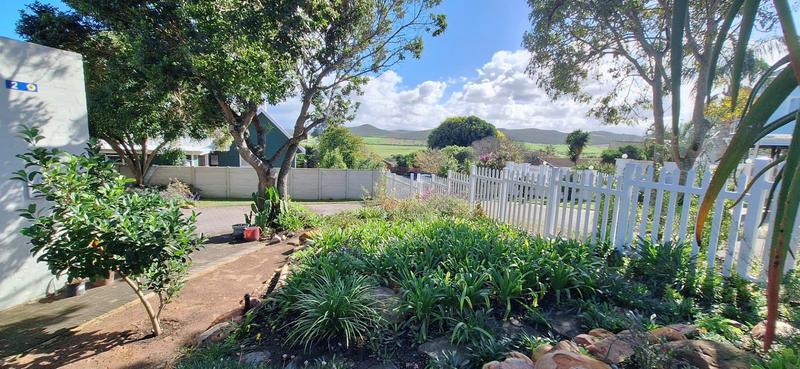 2 Bedroom Property for Sale in Fraaiuitsig Western Cape
